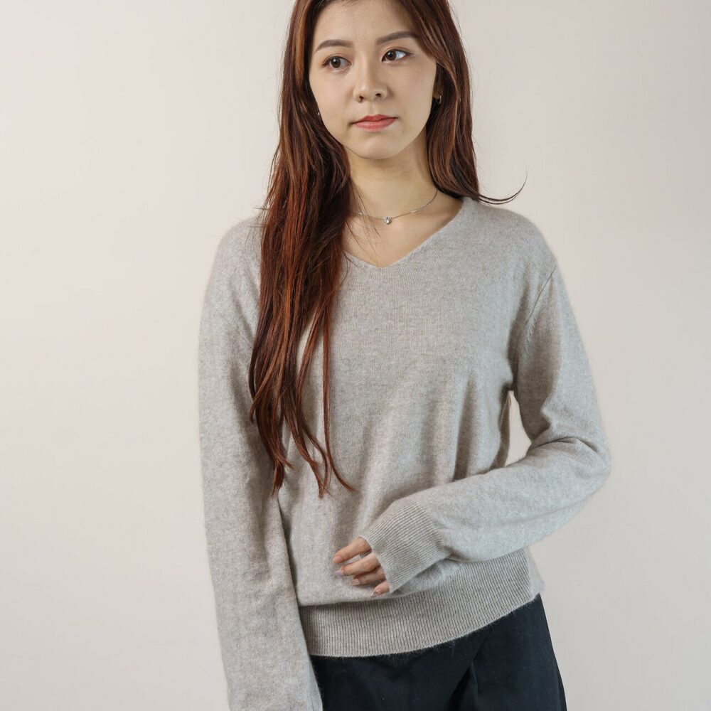 基本款V領毛衣~杏色
