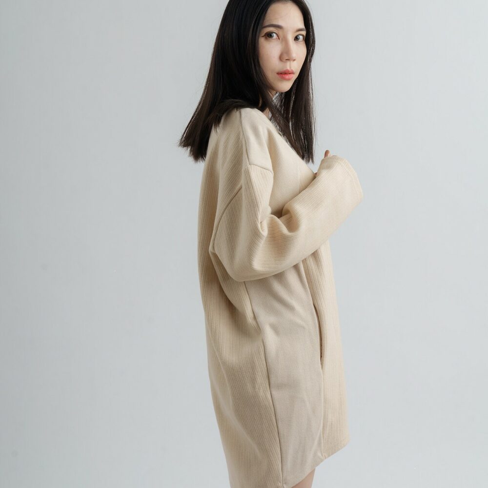 立體附帽長版上衣(洋裝)~杏色